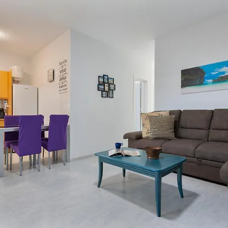 Vanil Blanco Apartment